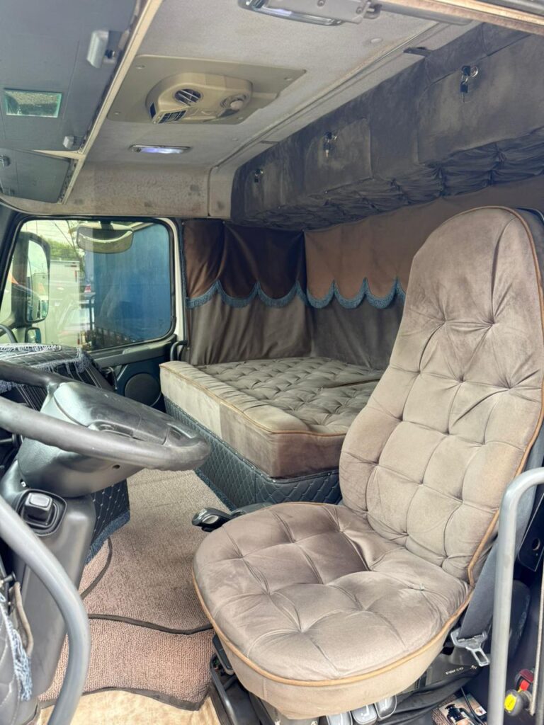 WhatsApp Image 2026-01-09 at 20.34.39 (1)